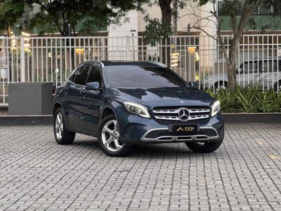 MERCEDES-BENZ GLA 200 1.6 CGI FLEX ADVANCE 7G-DCT
